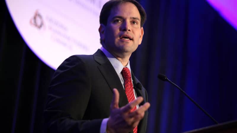 Plojimai Markui Rubio Miunchene sukėlė klausimų: Merzas atvirai pasakė, ką galvoja