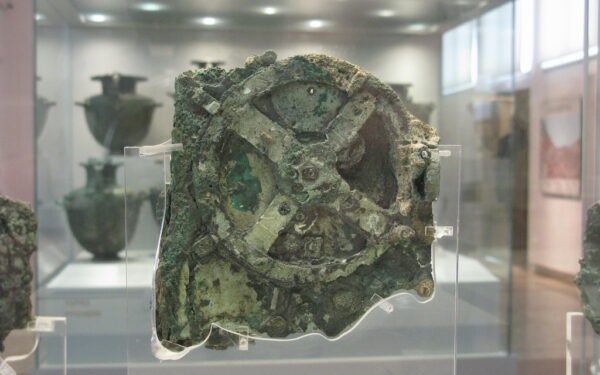 Atrodo lyg klaida istorijos vadovėlyje: 10 artefaktų, kurie atrodo pernelyg modernūs savo epochai