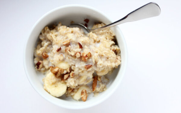 Šį produktą pilkite į košę vietoj pieno ar vandens: gerina virškinimą ir padeda lieknėti