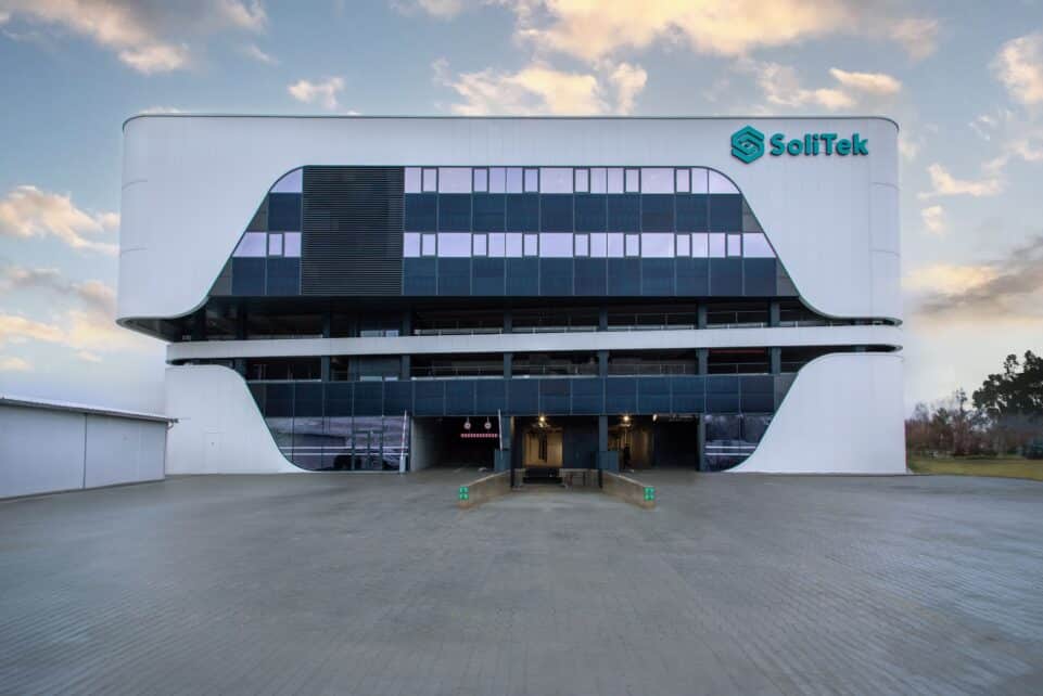 SoliTek sualės elektrinių gamintojo pastatas. ELTA nuotr.