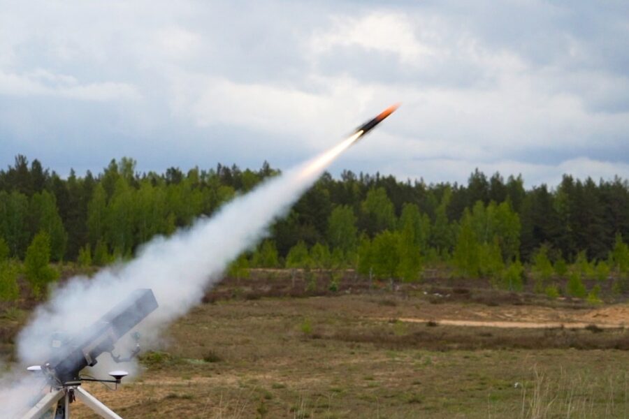 Kauno rajone išbandyta dronų aptikimo sistema: tai gali pakeisti oro erdvės kontrolę