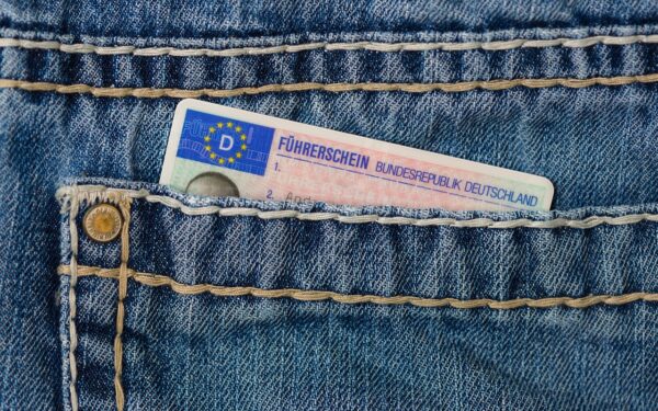 Vairuotojo pažymėjimas pabrangs: kiek teks mokėti ir kada geriausia keistis dokumentą