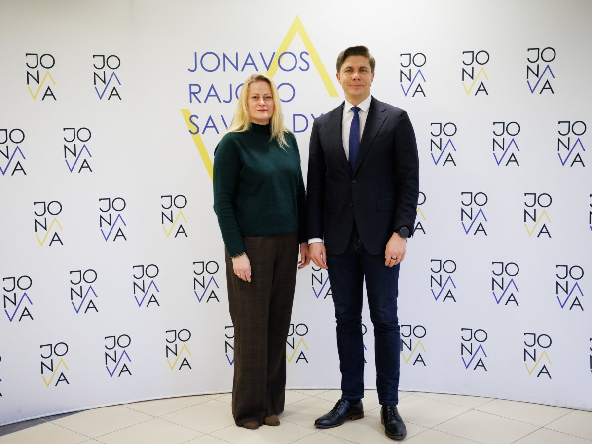 JT pasiuntinė Kuleš atvyko į Jonavą: kas iš tikrųjų slepiasi už pabėgėlių vizito Lietuvoje?