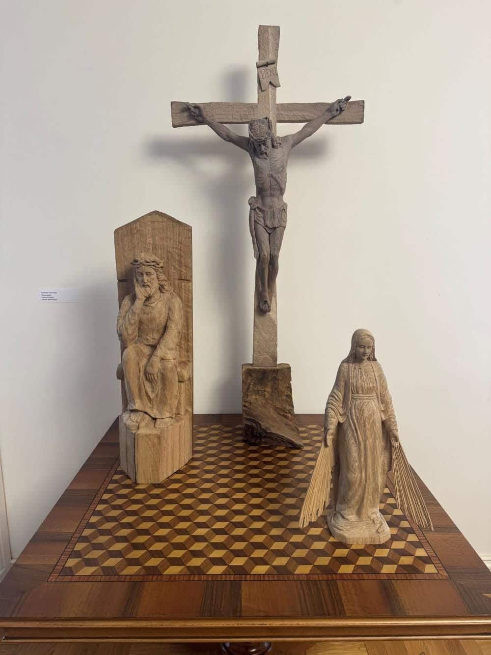 Antano Viskanto medžio darbai parodoje „Aukso vainikas“