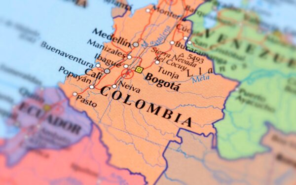 Kolumbijos partizanai vienijasi, kad atremtų galimą JAV puolimą