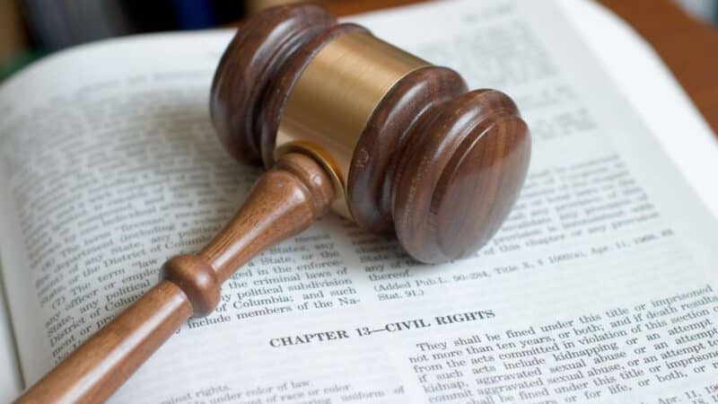 Vaiko teisių gynėjai užtikrins ilgalaikę pagalbą seksualinį smurtą patyrusiems vaikams