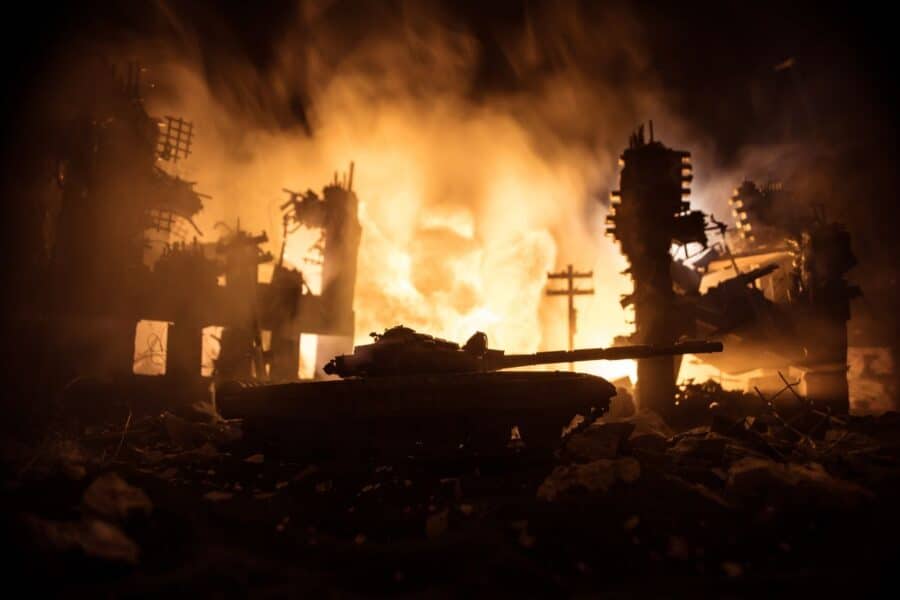 Karo siaubas nesiliauja: Rusijos atakos Kryvyj Rihe nusinešė gyvybes