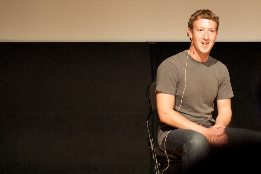 Tiesa apie socialinių tinklų žalą: Markas Zuckerbergas bando išsisukti nuo skandalingų faktų