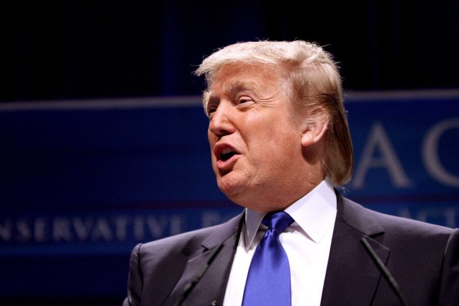 Trumpas prakalbo apie NATO ateitį: viskas gali pasikeisti dėl konflikto su Iranu