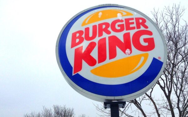 Aptarnavimas pasikeis visiems: kaip „Burger King“ robotas vertins darbuotojų mandagumą?