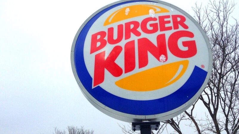 Aptarnavimas pasikeis visiems: kaip „Burger King“ robotas vertins darbuotojų mandagumą?