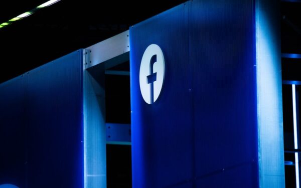 „Meta“ atskleidė, kaip mus apgaudinėja: į teismą paduotos grupuotės iš Brazilijos ir Kinijos