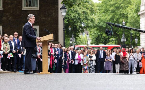 Britai griežtina veiksmus: Rusijos šešėliniai laivai bus stabdomi jų vandenyse