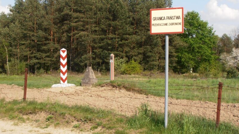 Keliaujantiems – svarbi žinia: kontrolė prie Lietuvos sienos gali užsitęsti