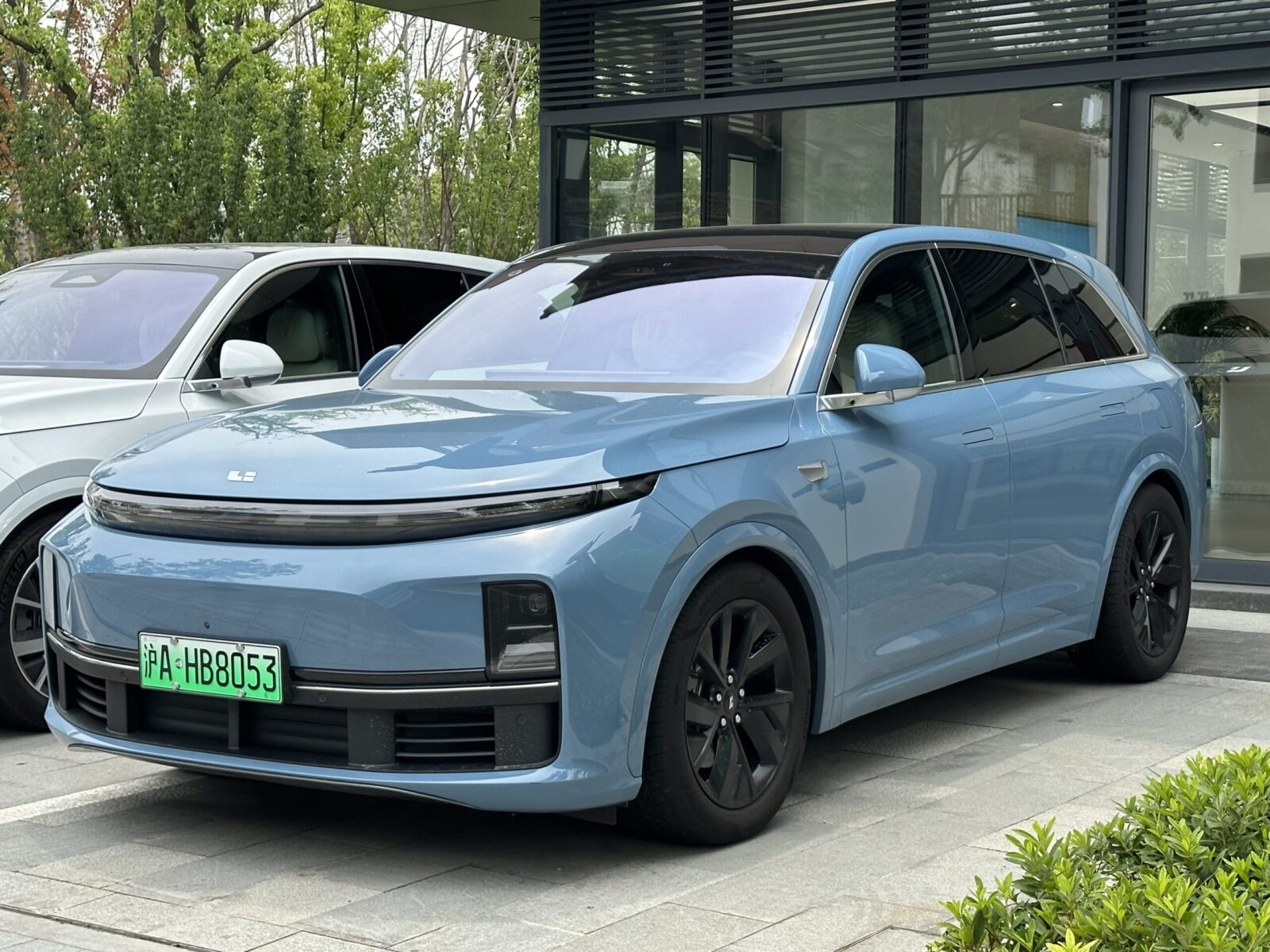 Kinijos elektromobilių bumas ar nuosmukis? „Li Auto“ rodikliai 2025 m. šokiruoja