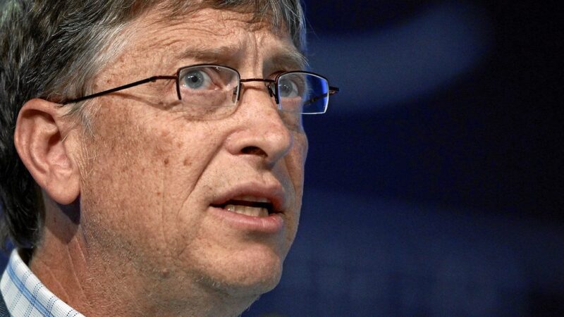 „Gailiuosi kiekvienos minutės“: „Microsoft“ įkūrėjas viešai prabilo apie ryšius su J. Epsteinu