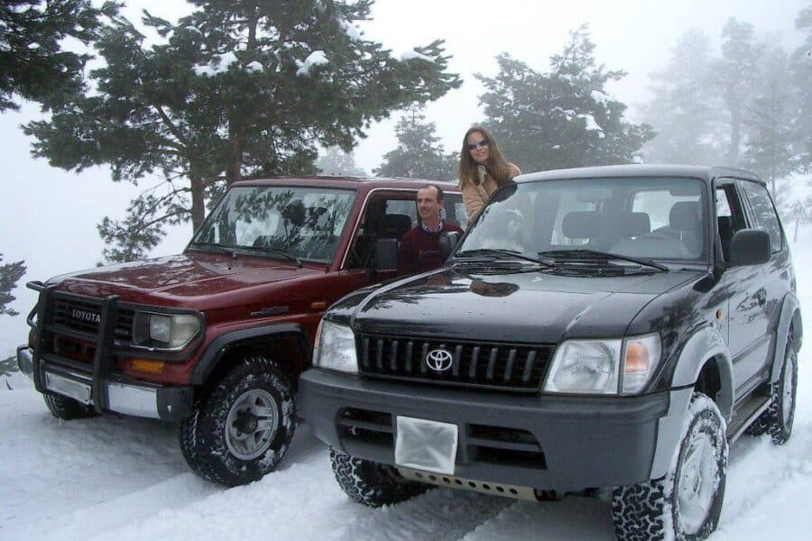 Manote, kad 4×4 automobilis žiemą saugesnis? Ši tiesa daugelį nustebins