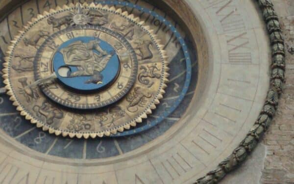 Dienos horoskopas antradieniui, 02-17: Šiems ženklams pranašaujamas netikėtas lūžis darbe