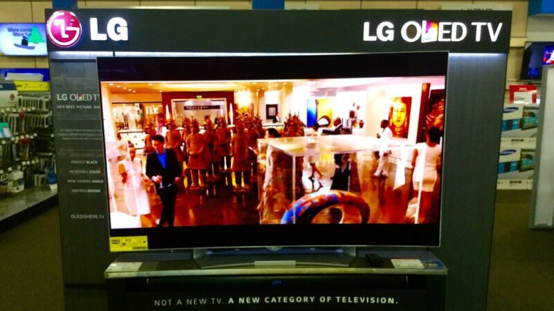 Televizorius už automobilio kainą: „LG“ atskleidė naujųjų OLED modelių specifikacijas