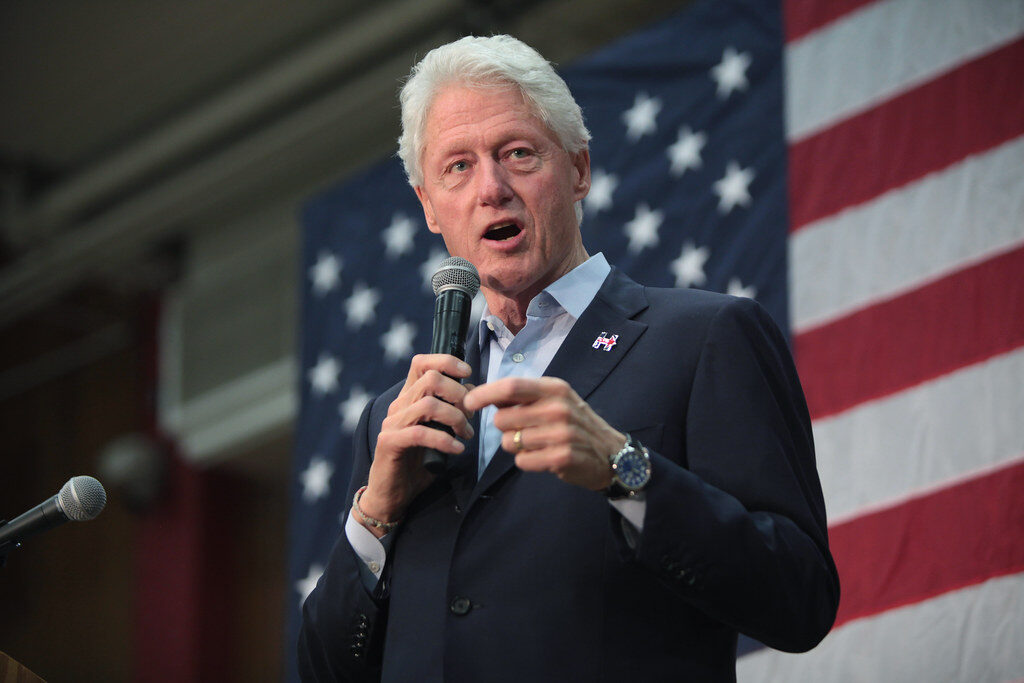Billas ir Hillary Clinton atsisakė liudyti JAV Kongreso tyrime dėl Epsteino nusikaltimų