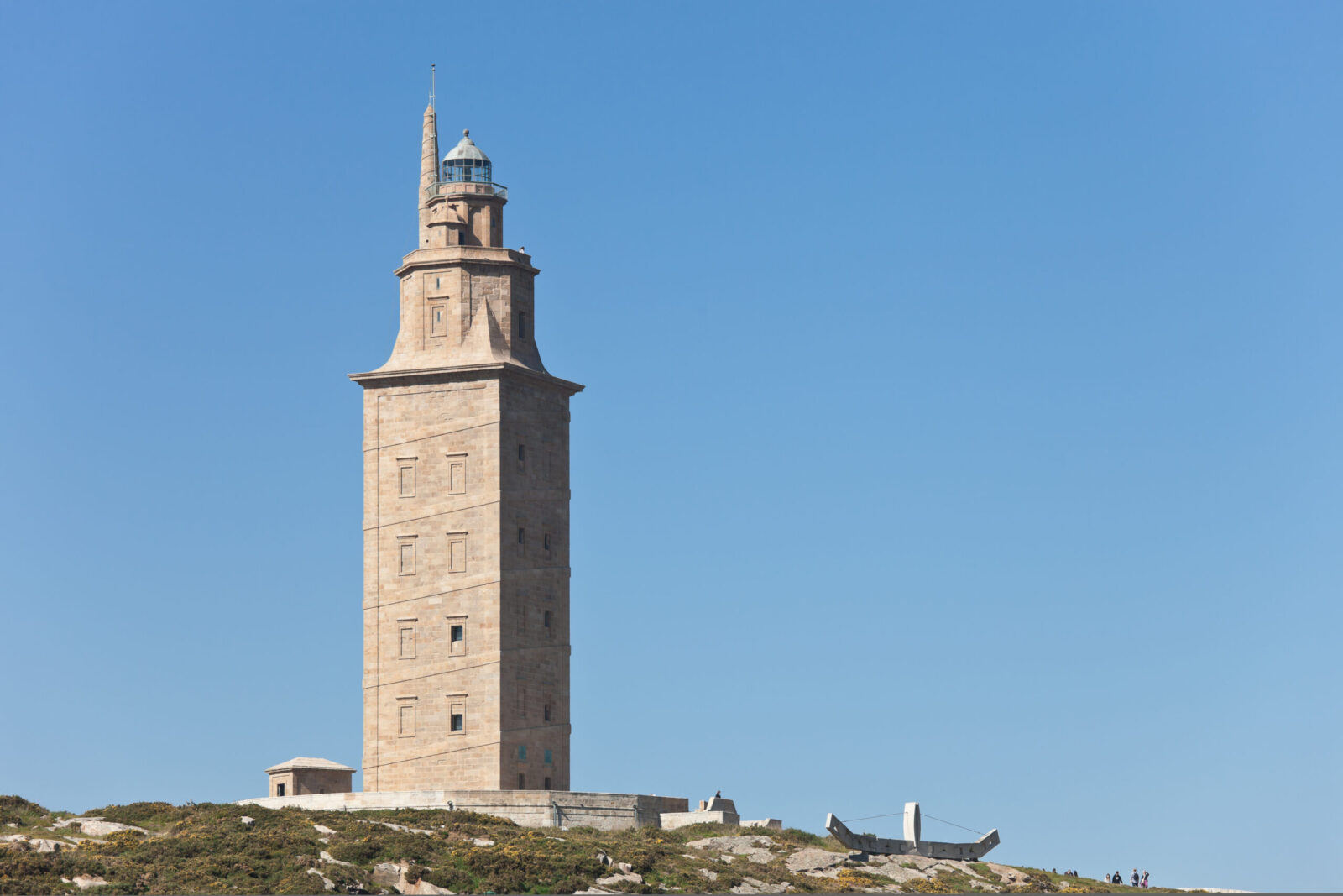 Kodėl šis švyturys stovi jau tūkstančius metų? „Torre de Hércules“ slepia neįtikėtiną legendą.
