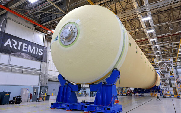 NASA „Artemis II“ kyla į Mėnulį: pirmas įgulos skrydis po 53 metų ir naujas rekordas