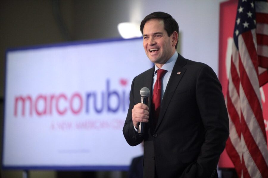 Artėjant rinkimams – netikėta parama: Trumpas meta svorį Orbano pusėn, siunčia JAV sekretorių vizitui