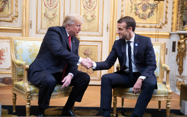 Kritiškas posūkis Europai: Macronas siūlo susitikimą su Trumpu ir Rusija