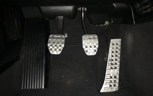 Nukrito sankabos pedalas? Viena vieta po jūsų kojomis išduos, ar remontas bus labai brangus