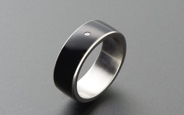 Pamirškite kroviklius: „Ultrahuman“ žiedas išsprendė didžiausią laikrodžių bėdą