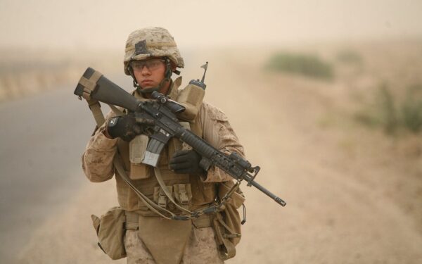 Naujas smūgis Vakarų pajėgoms Irake pareikalavo gyvybių: Macronas patvirtino prancūzų kario žūtį