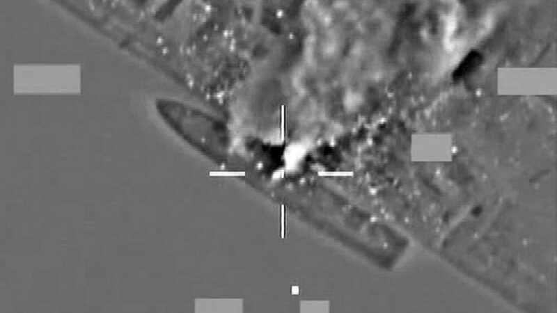 Naujausias JAV reidas Ramiajame vandenyne vėl baigėsi mirtimis: operacija prieš „narkotikų teroristus“ kelia karštas diskusijas