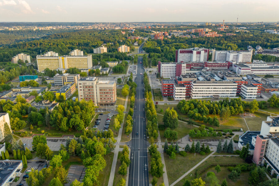 Santaros klinikų vadovas apie situaciją Vaikų neurochirurgijos skyriuje: paslaugos yra užtikrinamos
