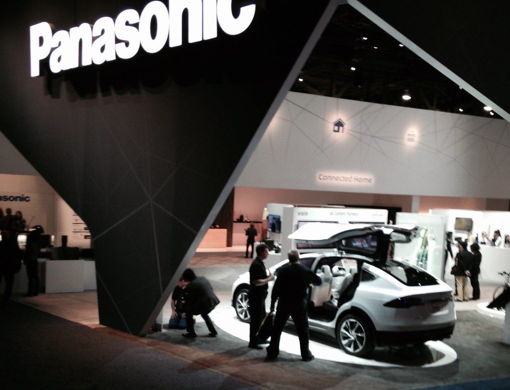 Vienas iš trijų jau elektrinis: atskleidė, kokių markių automobilius dabar renkasi amerikiečiai?