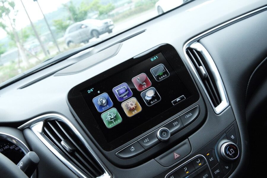 Išleistas „Android Auto“ 16.5 atnaujinimas: kaip pasikeis jūsų automobilio ekranas?