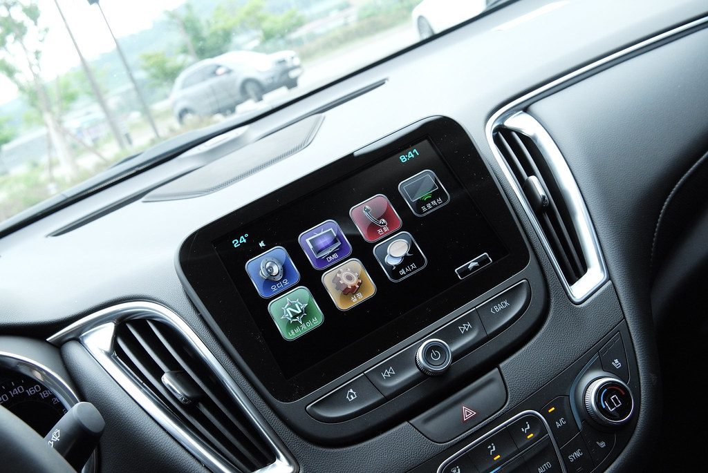 Išleistas „Android Auto“ 16.5 atnaujinimas: kaip pasikeis jūsų automobilio ekranas?