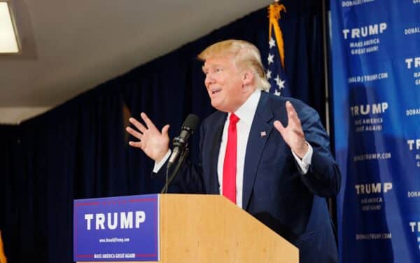 Netikėtas pareiškimas prieš rinkimus: Trumpas atvirai ragina balsuoti už Orbaną