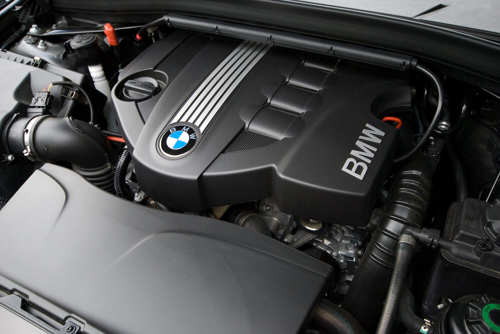 2 000 eurų už vieną klaidą: mechanikas atskleidė įprotį, kuris saugo „BMW N47” variklį