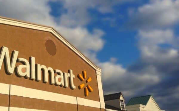 Nauja era prasidėjo: kokių permainų imsis naujasis „Walmart“ vadovas po istorinio rekordo?