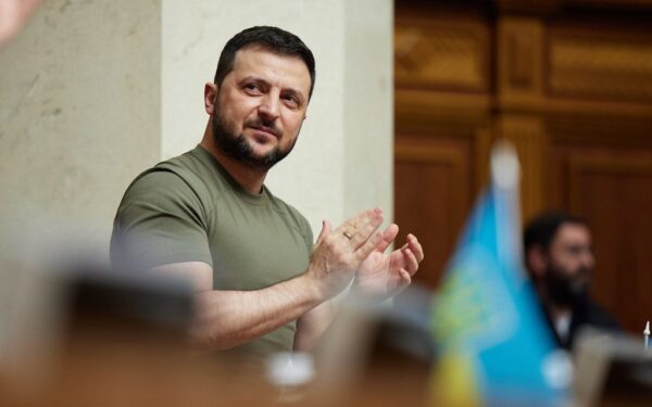 Istoriniai susitarimai su Artimųjų Rytų valstybėmis: Ukraina dalinsis dronų gynybos patirtimi