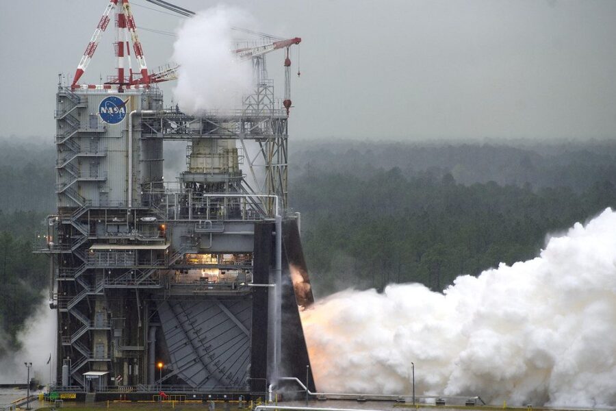 20 milijardų dolerių bazei Mėnulyje: NASA netikėtai stabdo vieną ambicingiausių projektų