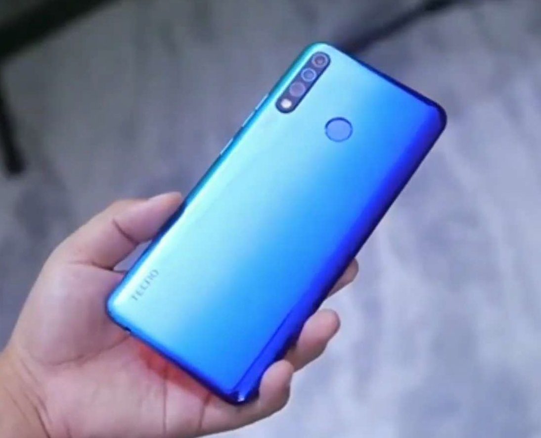 Nuotraukos lyg profesionalų: šis pigus „Tecno” telefonas tapo tikru iššūkiu brangiems modeliams