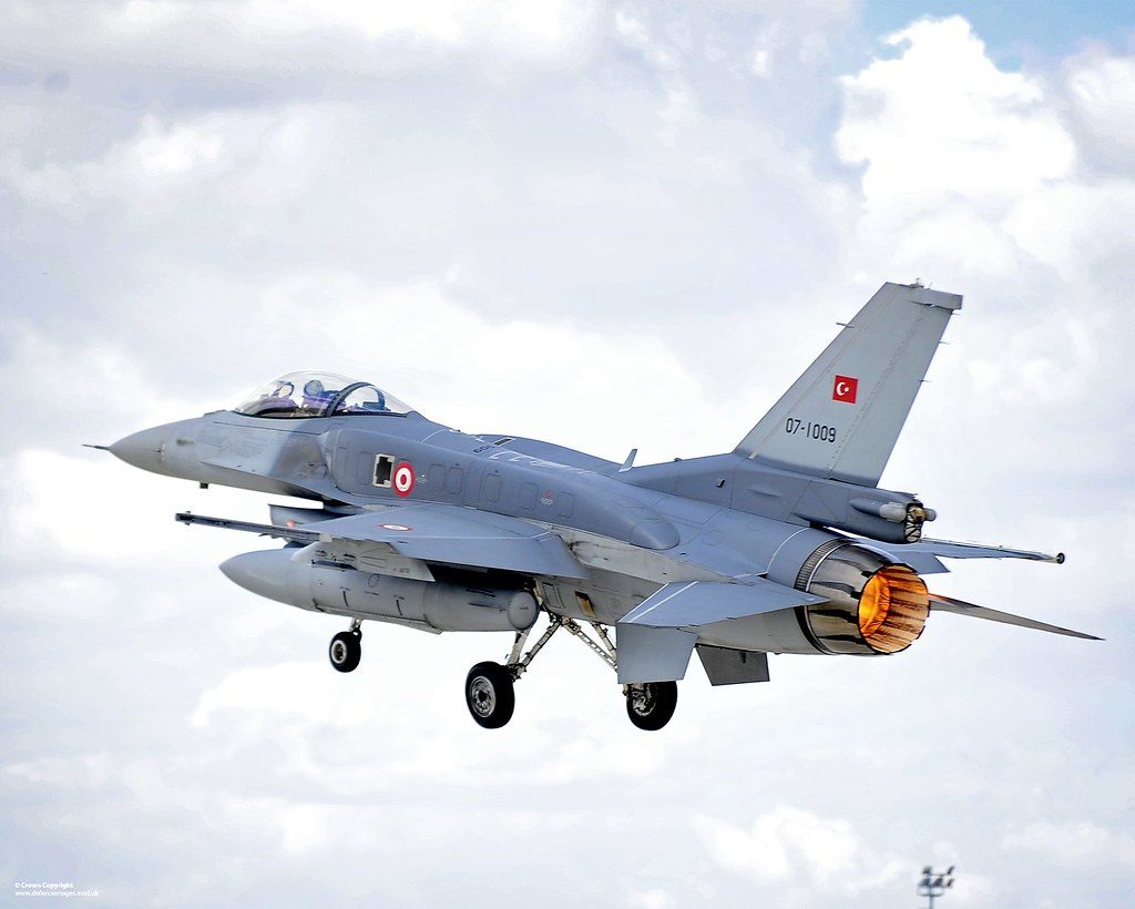 Turkija stiprina pajėgas Kipre: į Šiaurės Kiprą dislokuoti šeši naikintuvai