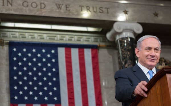 Slėptuvės ir balistinės raketos: Izraelis mato augančią grėsmę iš Teherano