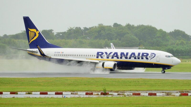 Blogos žinios keliautojams: „Ryanair“ keičia kryptis – dalies skrydžių nebeliks, paveiks ir lietuvius