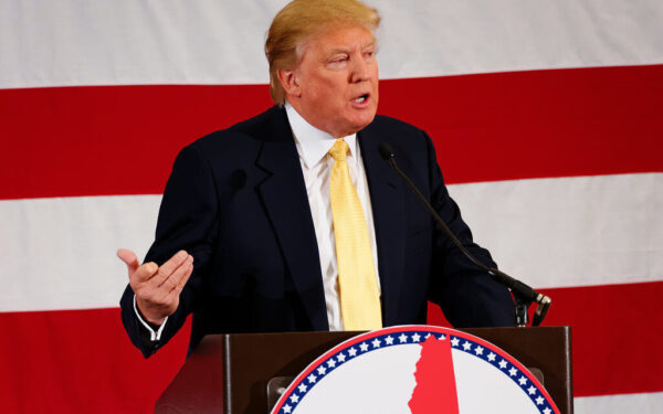 Atšaukė Bideno sprendimus ir giria DI: Trumpo pareiškimai kelia audrą