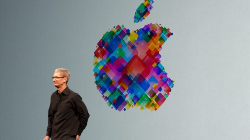 T. Cooko vizitas Kinijoje atskleidė tiesą: štai kodėl „Apple“ priversta piginti paslaugas