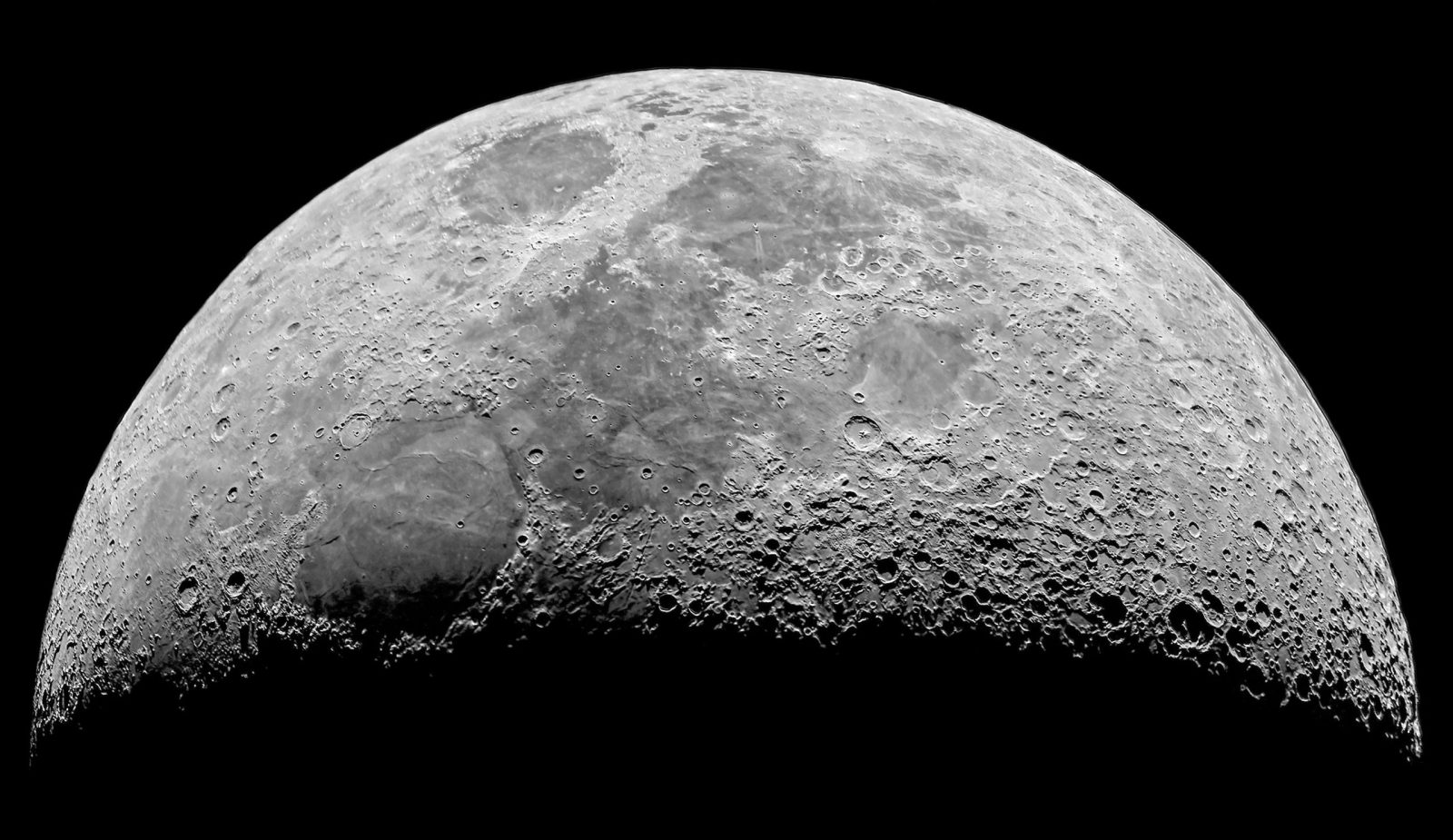 Pusę amžiaus kankinusi mįslė įminta: „Apollo“ mėginiai slėpė tikrąją mėnulio tiesą