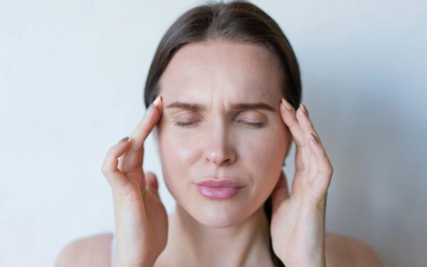 Išgirdote sprogimą galvoje, bet kambaryje tyla? Štai kodėl smegenys jus taip gąsdina