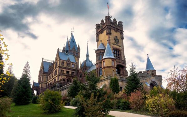 Ši pilis primena pasaką: bankininko svajonė virto regiono sensacija